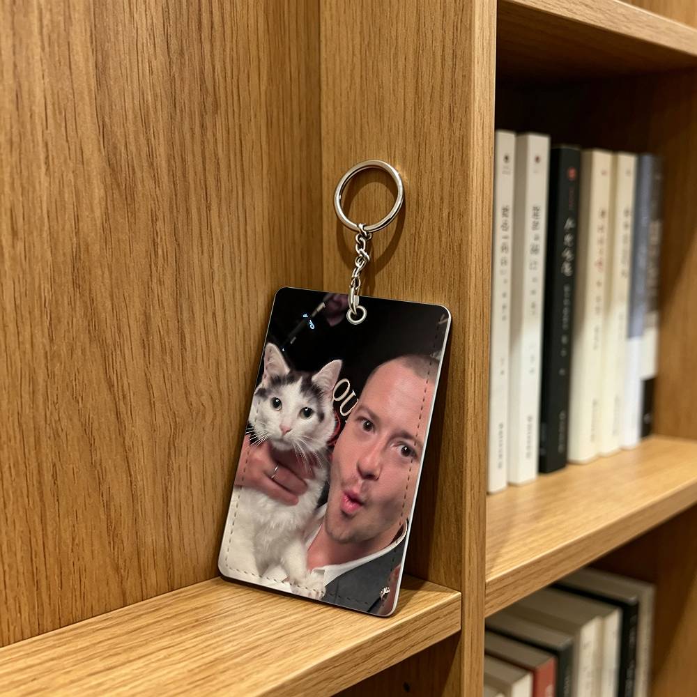 actor J-Joseph Quinn Cat Badge - đánh giá và giá For Leather Work
