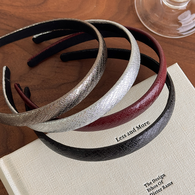 Vintage Red Leather Thin Headb - đánh giá và giá Leatherwork Pony
