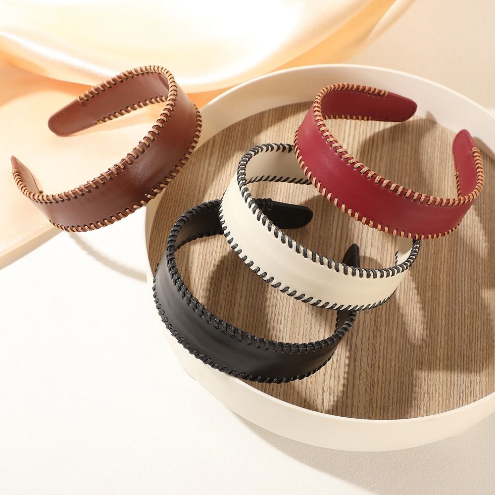 Temperament Solid Color Leathe - đánh giá và giá Leatherwork Pony
