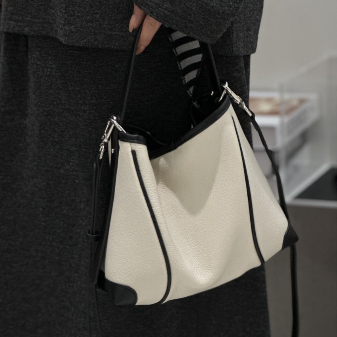 2025 Autumn Winter Women Genui - đánh giá và giá Unique Leather Work